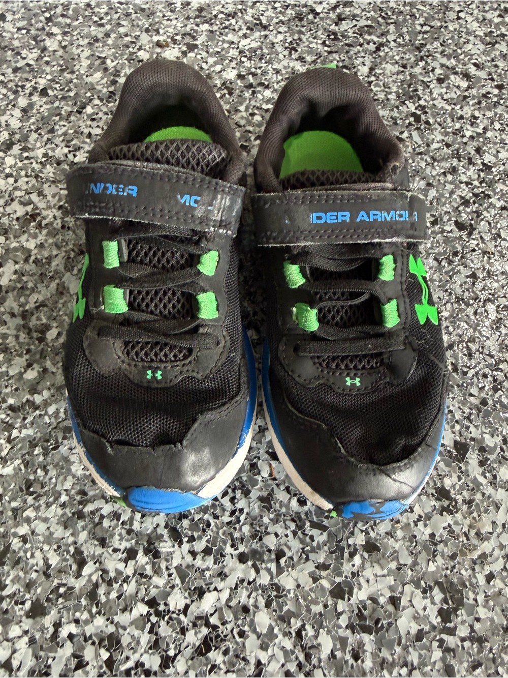 Under Armour Boys Black Sneakers Green and Blue Accents size 12 K toddler